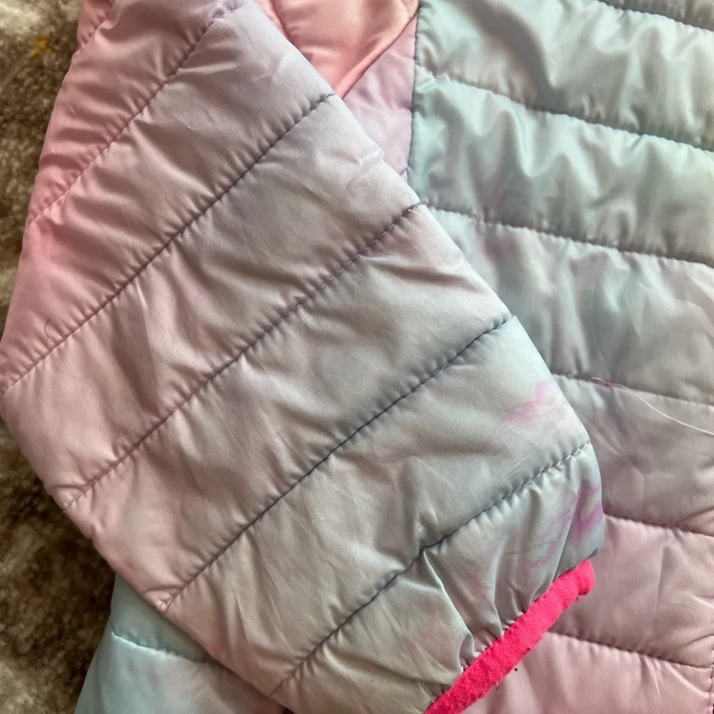 Amazon Essentials Kids Rainbow Pink Puffer Jacket Matching Puffer Vest Size 3T